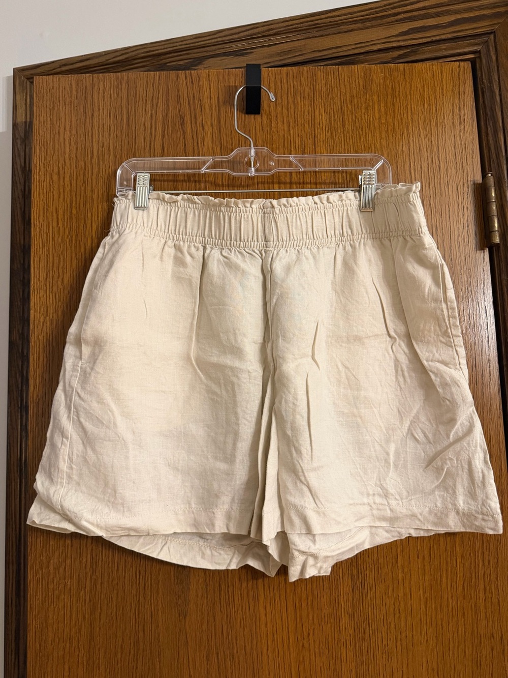 Quince Cream High-Waist Elastic Linen Shorts
